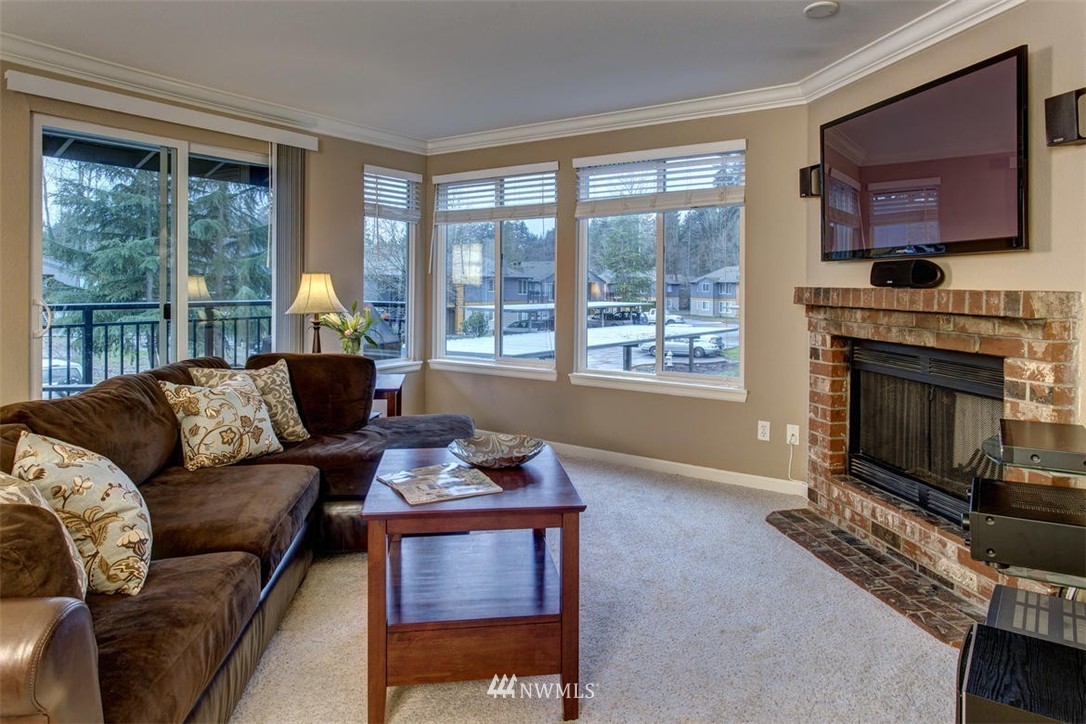 10830 Northeast 148th Lane Bothell, WA 98011 - Photo 7 of 18