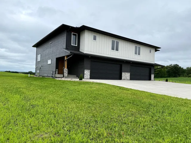 $374,900 | 2523 Adaline Lane, Detroit Lakes, MN 56501