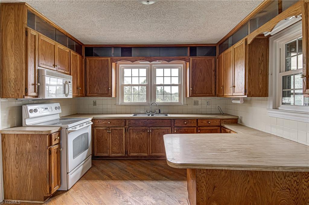 8105 Reynolda Road Tobaccoville, NC 27050 - Photo 11 of 29 Gallery Image 11