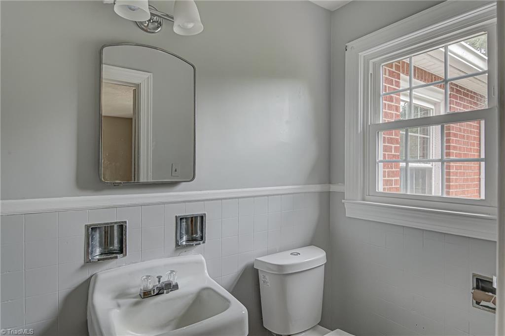 8105 Reynolda Road Tobaccoville, NC 27050 - Photo 14 of 29 Gallery Image 14