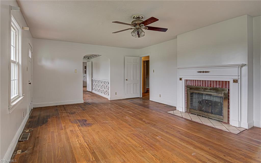 8105 Reynolda Road Tobaccoville, NC 27050 - Photo 6 of 29 Gallery Image 6