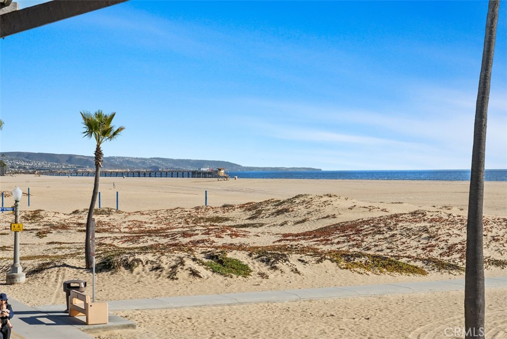 808 West Oceanfront Newport Beach, CA 92661 - Photo 28 of 34