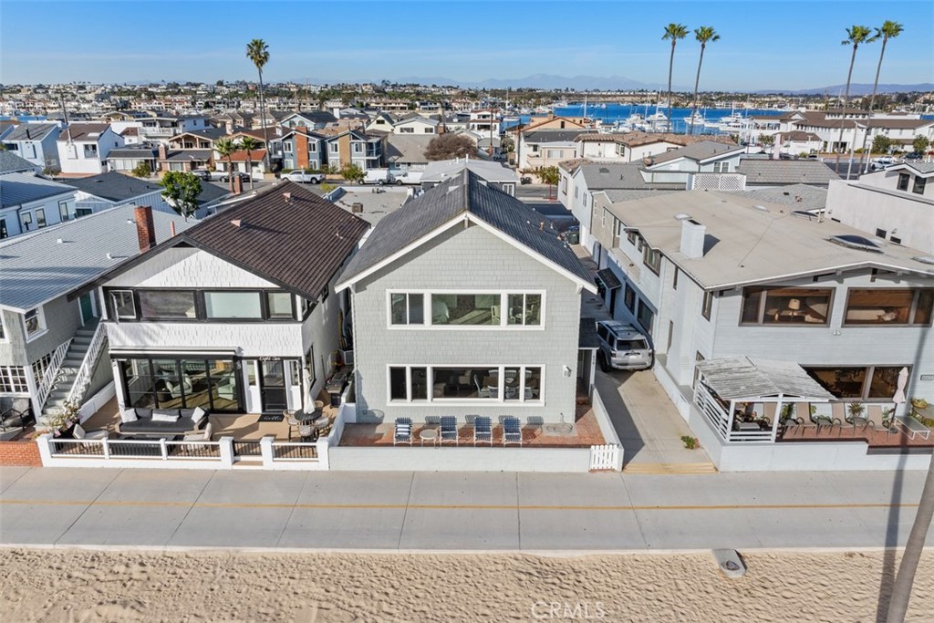 808 West Oceanfront Newport Beach, CA 92661 - Photo 29 of 34