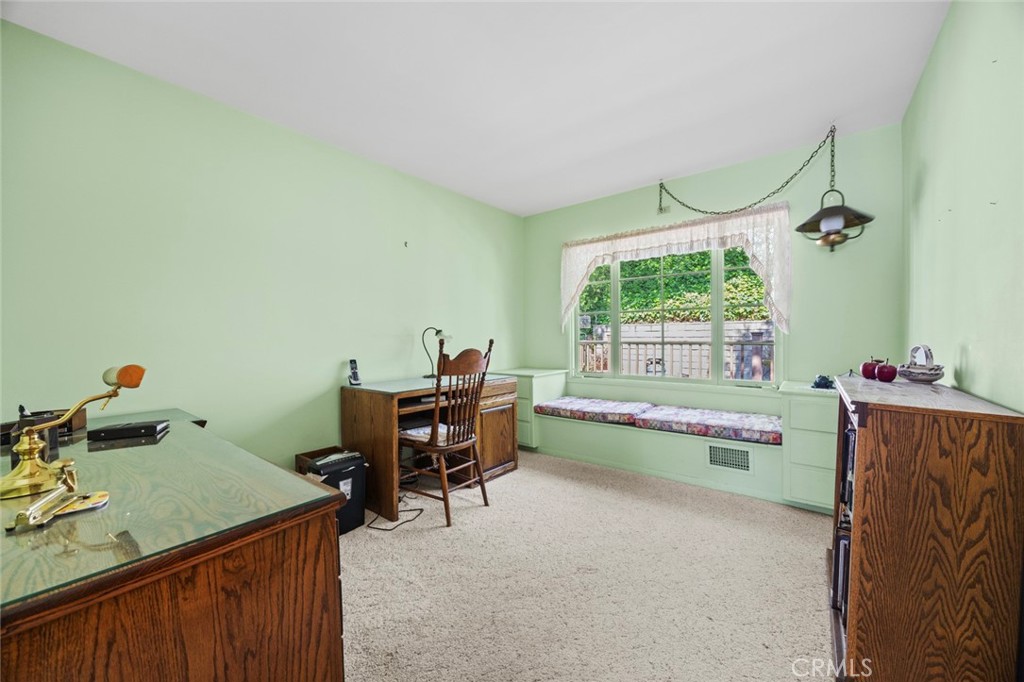 417 Coutin Lane Glendale, CA 91206 - Photo 13 of 20