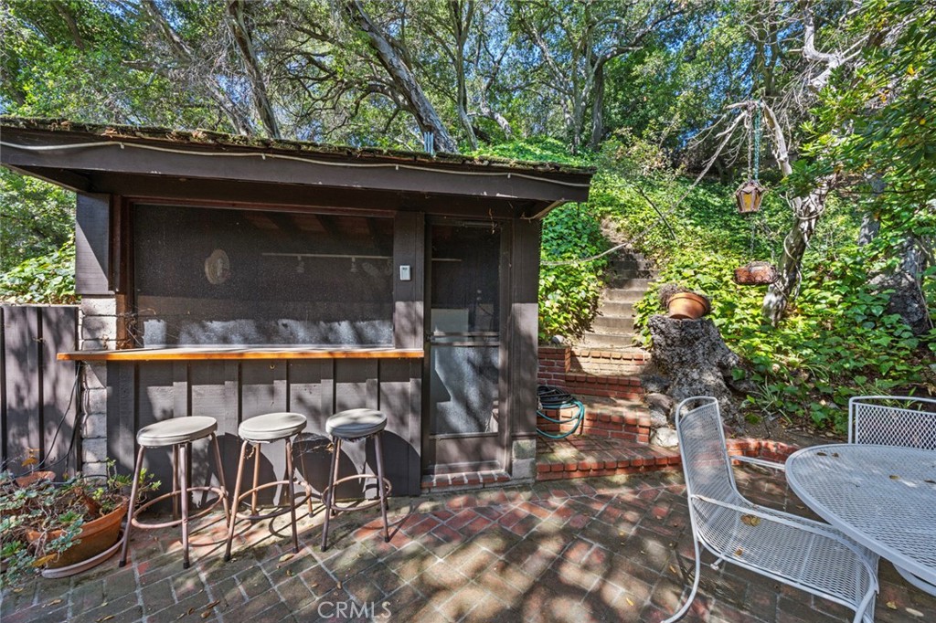 417 Coutin Lane Glendale, CA 91206 - Photo 16 of 20