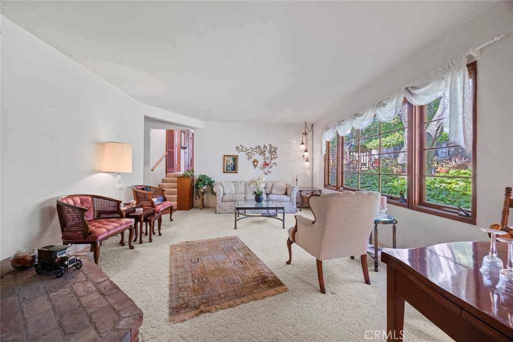 417 Coutin Lane Glendale, CA 91206 - Photo 6 of 20