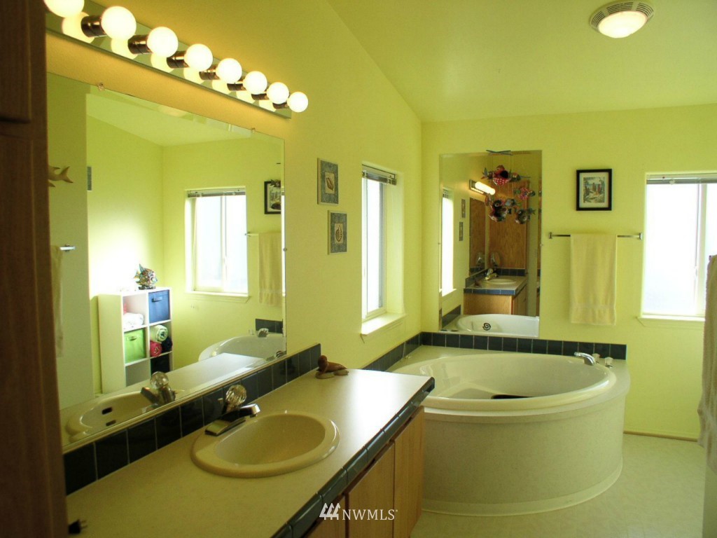 1654 South Jacob Miller Road Port Townsend, WA 98368 - Photo 17 of 24 Gallery Image 17