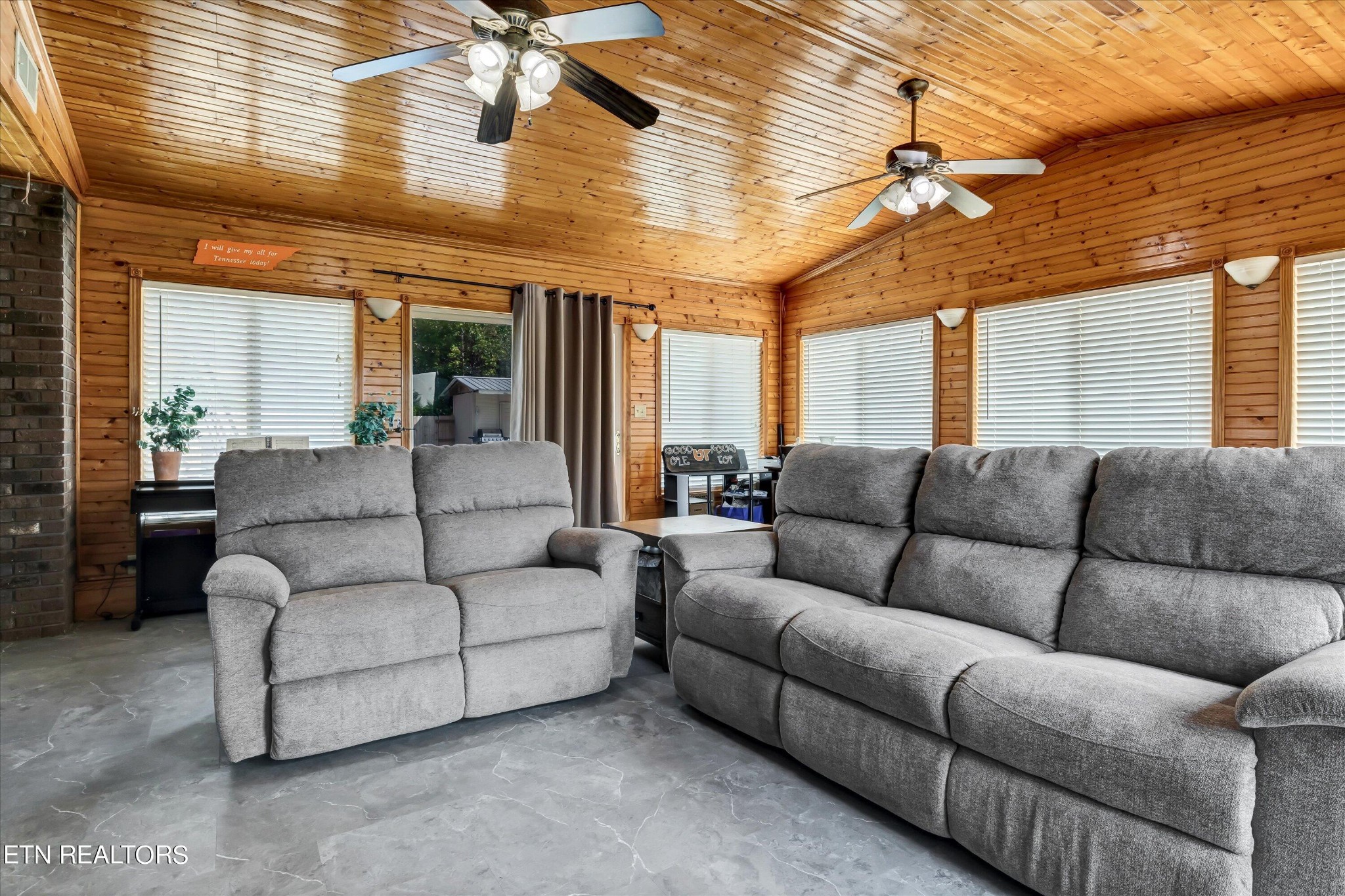 586 Mason Road Madisonville, TN 37354 - Photo 16 of 58