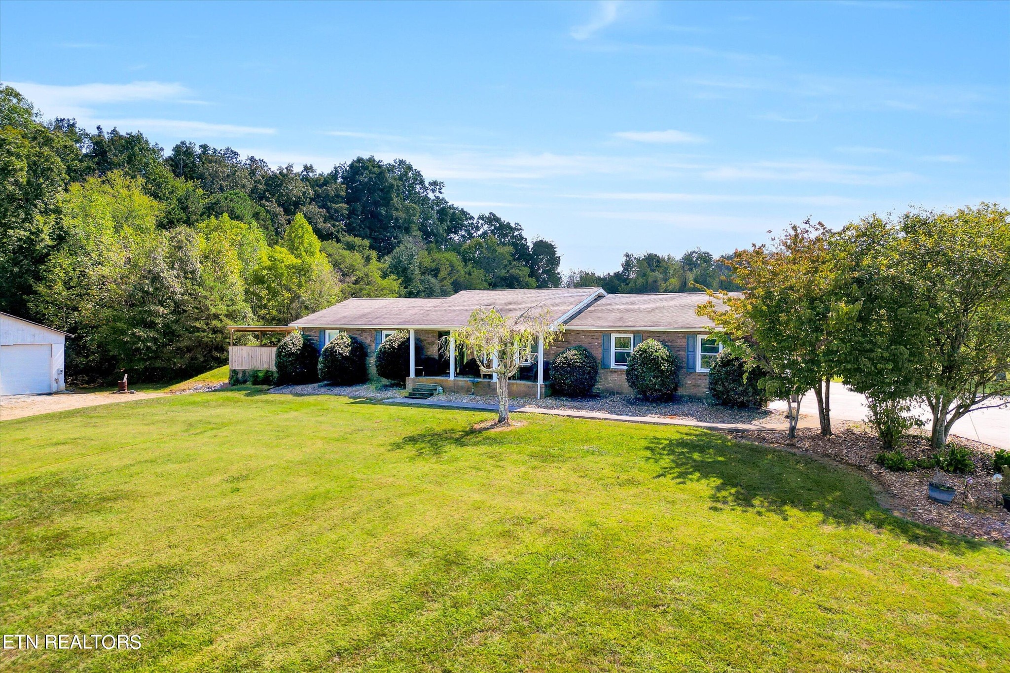 586 Mason Road Madisonville, TN 37354 - Photo 3 of 58