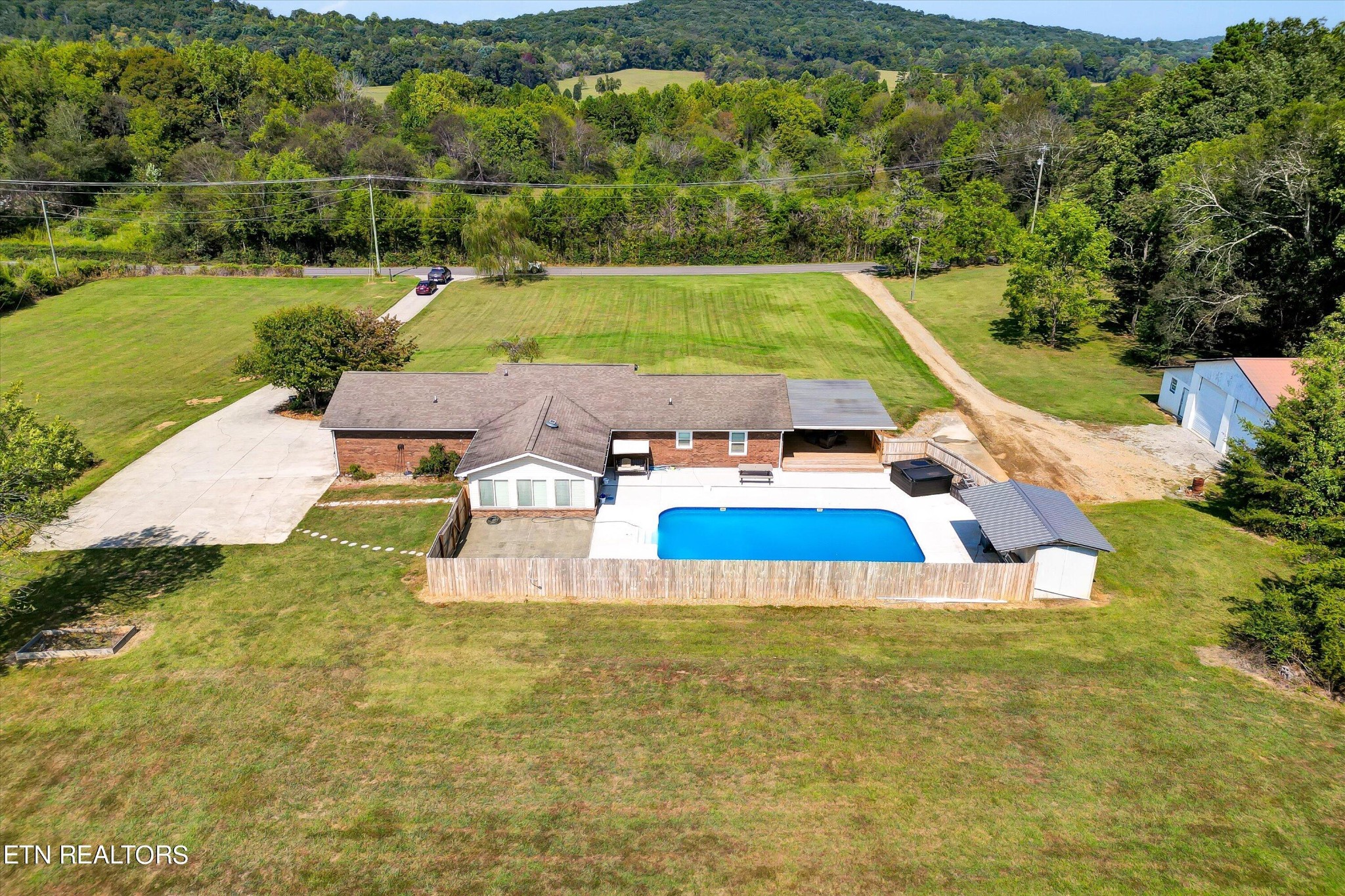 586 Mason Road Madisonville, TN 37354 - Photo 42 of 58