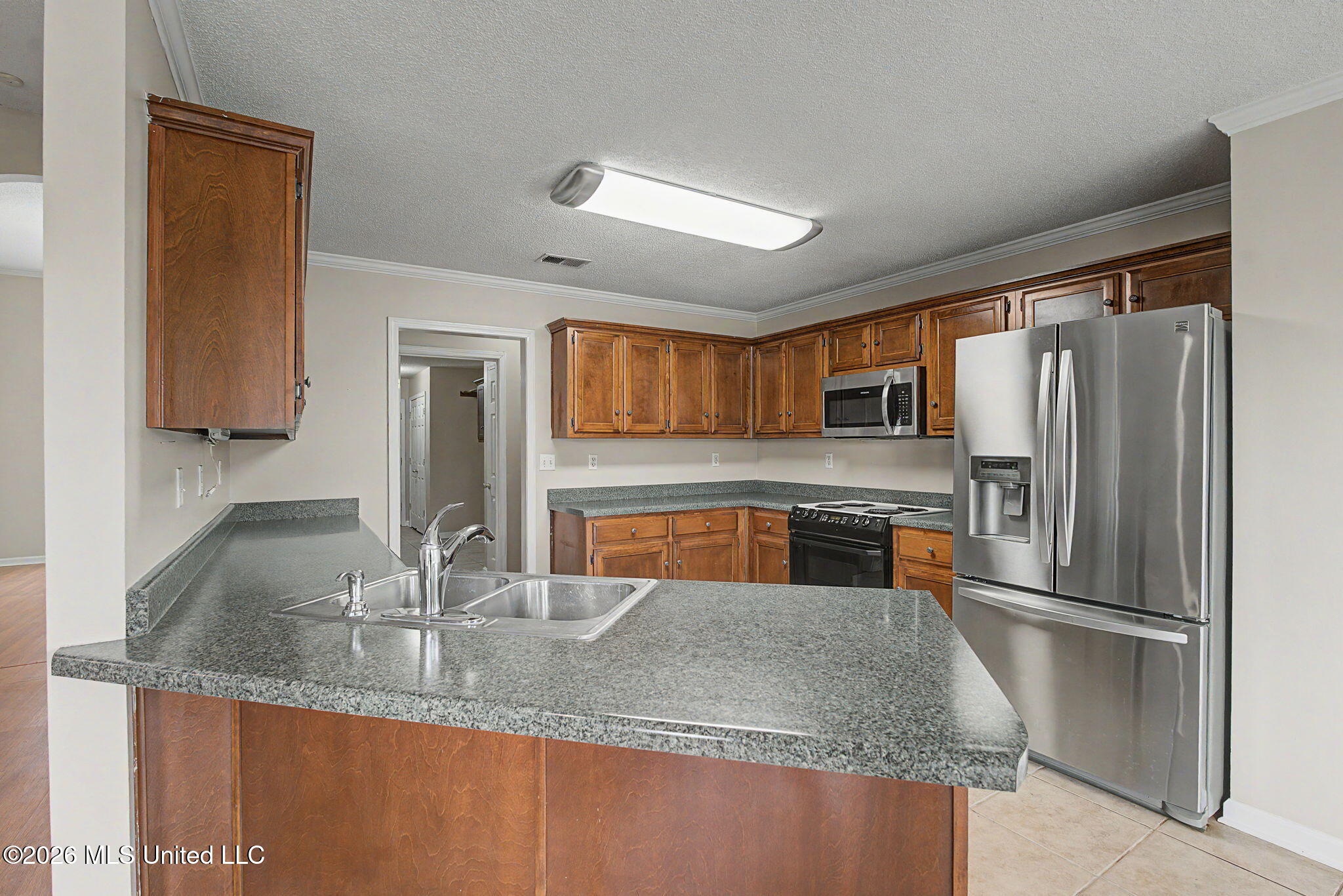 1337 Holly Springs Road Hernando, MS 38632 - Photo 12 of 33 12-web-or-mls-1337 Holly Springs Rd-11