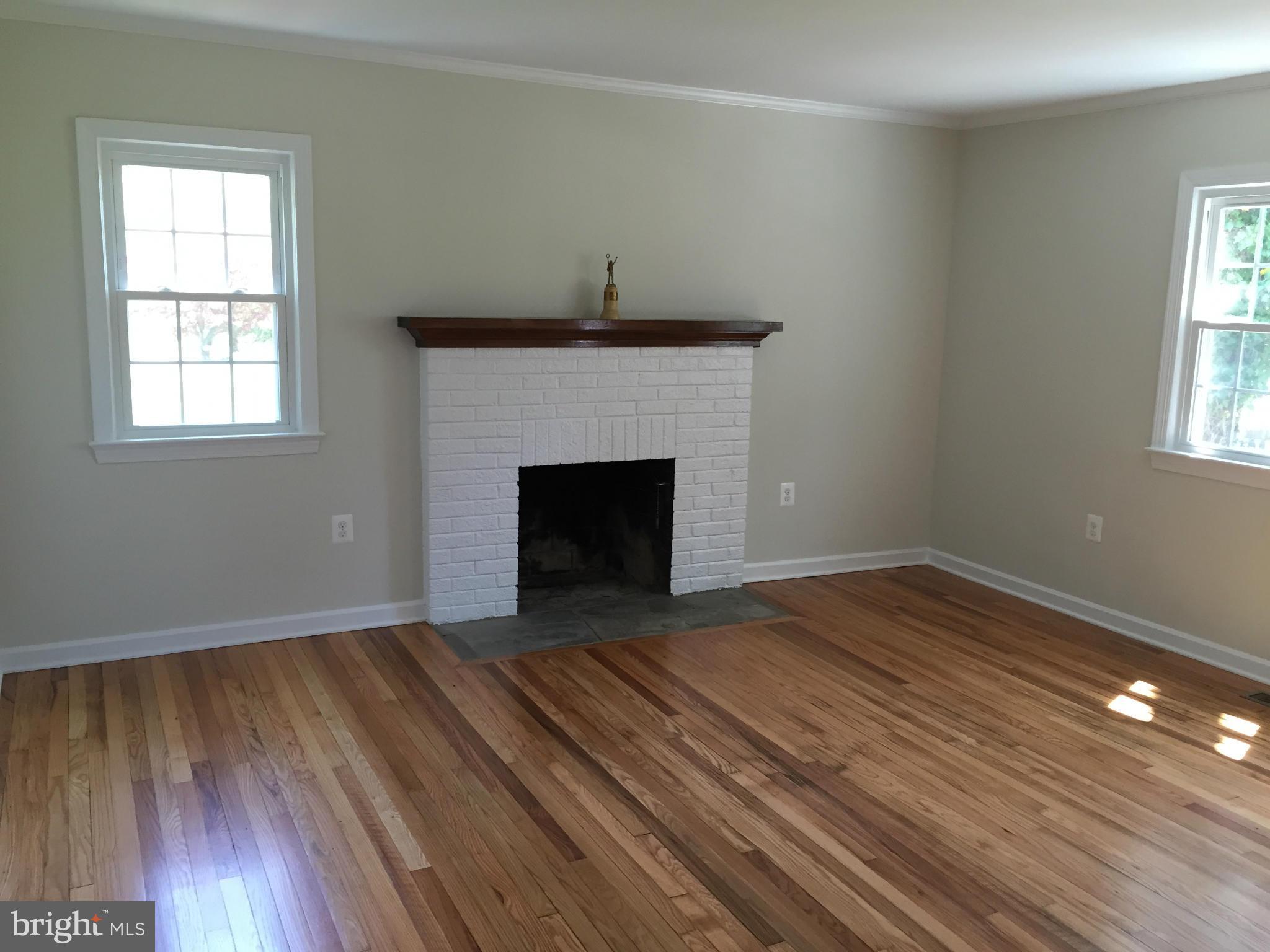 8227 Buckland Mill Road Gainesville, VA 20155 - Photo 9 of 30 Family Room