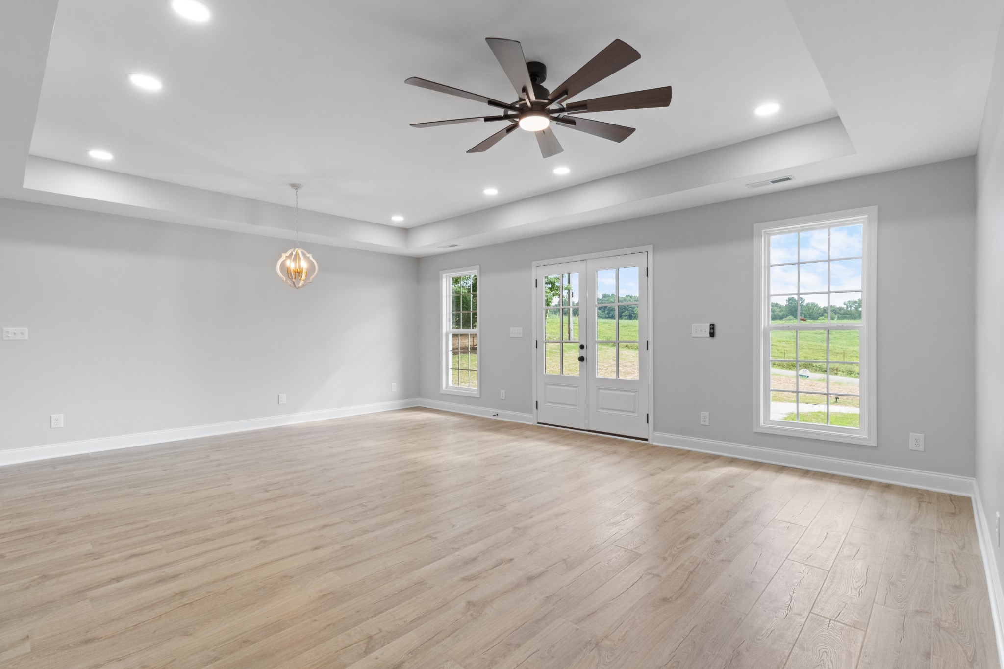 3035 Erwin Road Clarksville, TN 37043 - Photo 11 of 37 Gallery Image 11