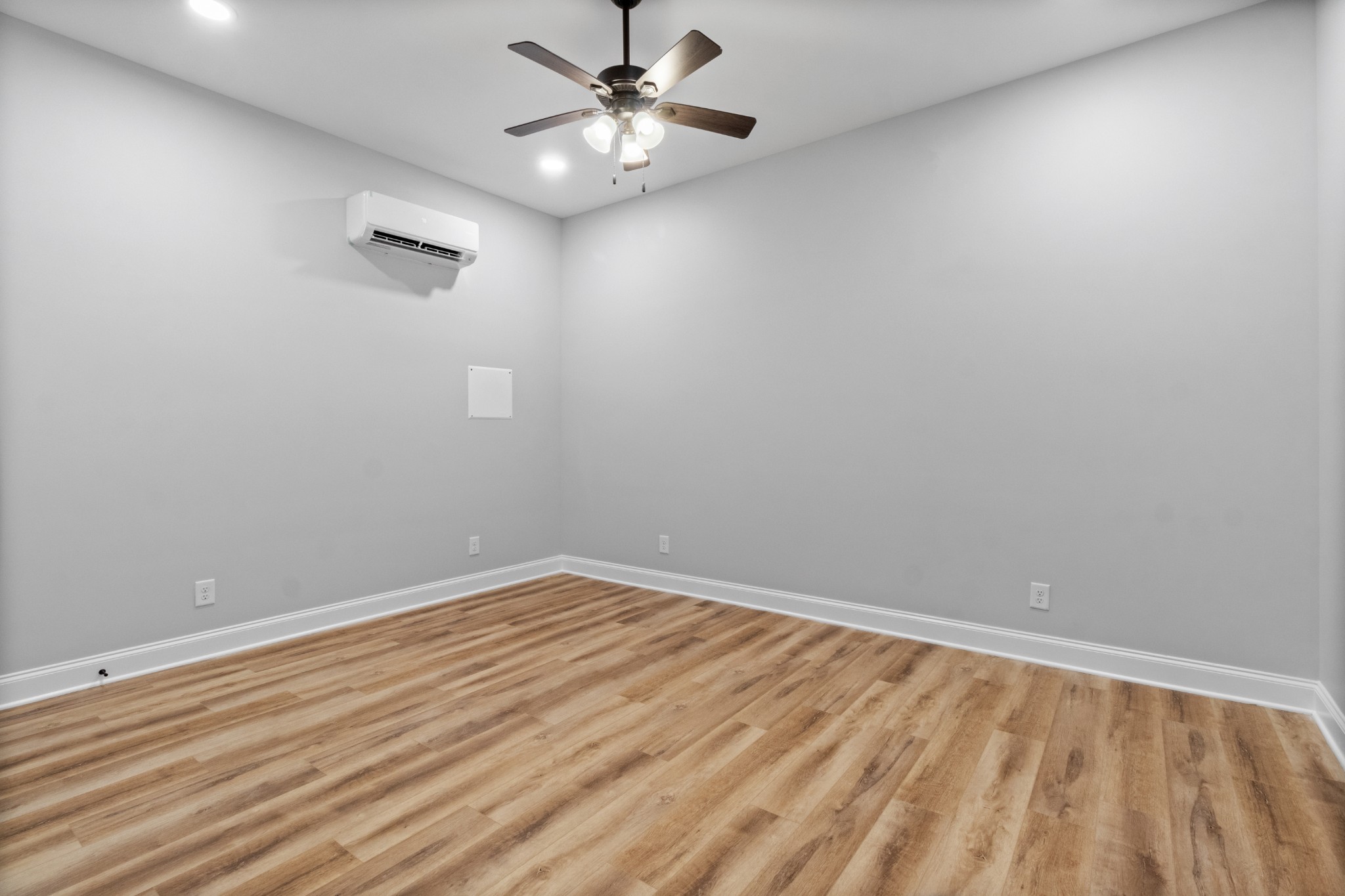 3035 Erwin Road Clarksville, TN 37043 - Photo 32 of 37 Gallery Image 32