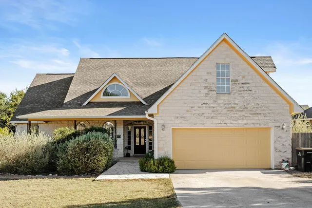 $2,850 | 11 Elmwood Circle, Wimberley, TX 78676