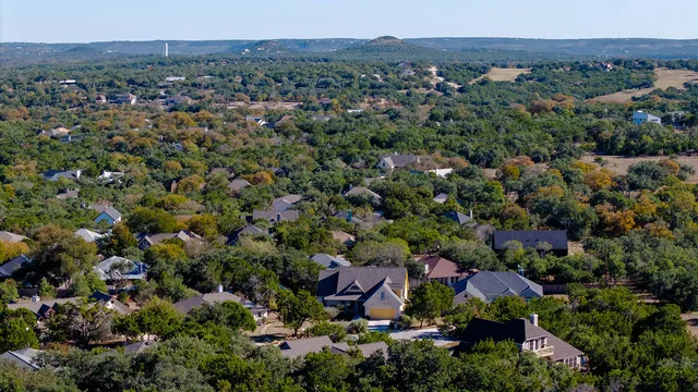 $2,850 | 11 Elmwood Circle, Wimberley, TX 78676