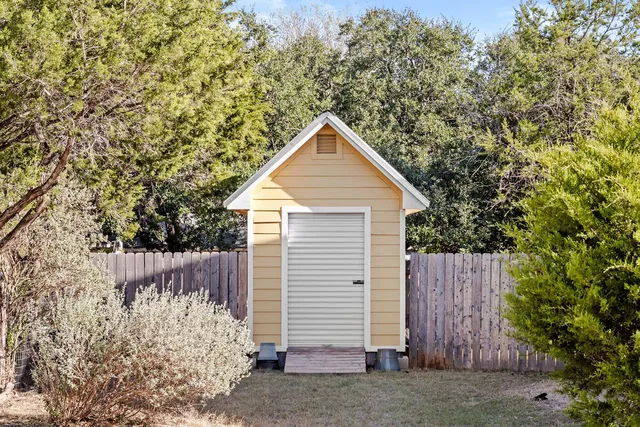 $2,850 | 11 Elmwood Circle, Wimberley, TX 78676