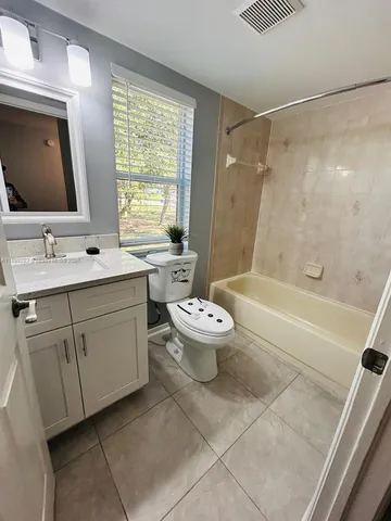 $2,350 | 2013 Finland Drive, Spring Hill, FL 34609