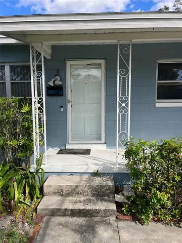 a view of entrance gate of the house