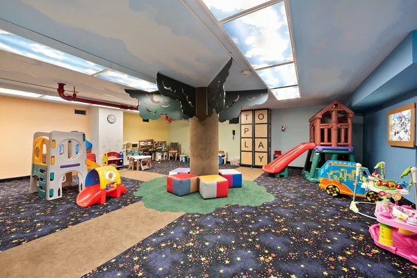 $329,000 | 155 North Harbor Drive, Unit 2205, Chicago, IL 60601