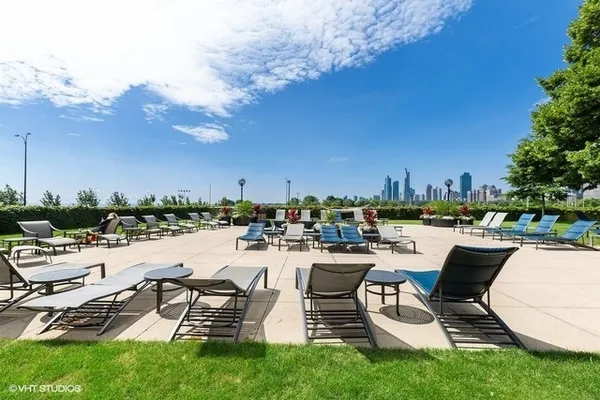 $329,000 | 155 North Harbor Drive, Unit 2205, Chicago, IL 60601