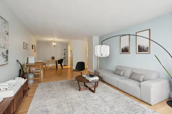 $329,000 | 155 North Harbor Drive, Unit 2205, Chicago, IL 60601