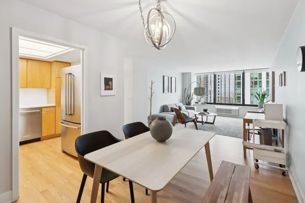 $329,000 | 155 North Harbor Drive, Unit 2205, Chicago, IL 60601