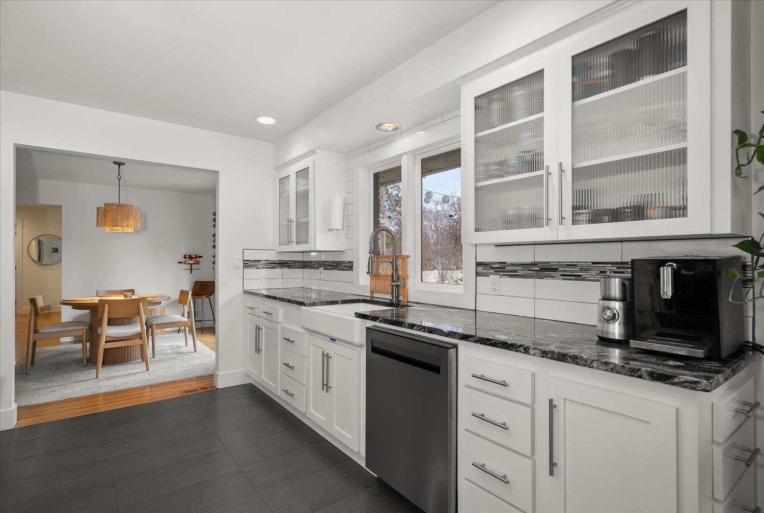 3325 South Bernard Street Spokane, WA 99203 - Photo 14 of 47