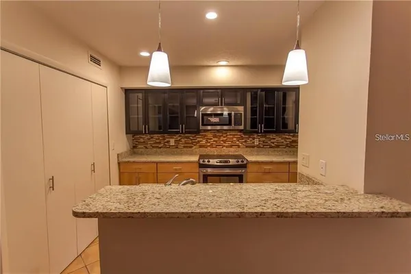 $2,500 | 252 Balfour Drive, Winter Park, FL 32792