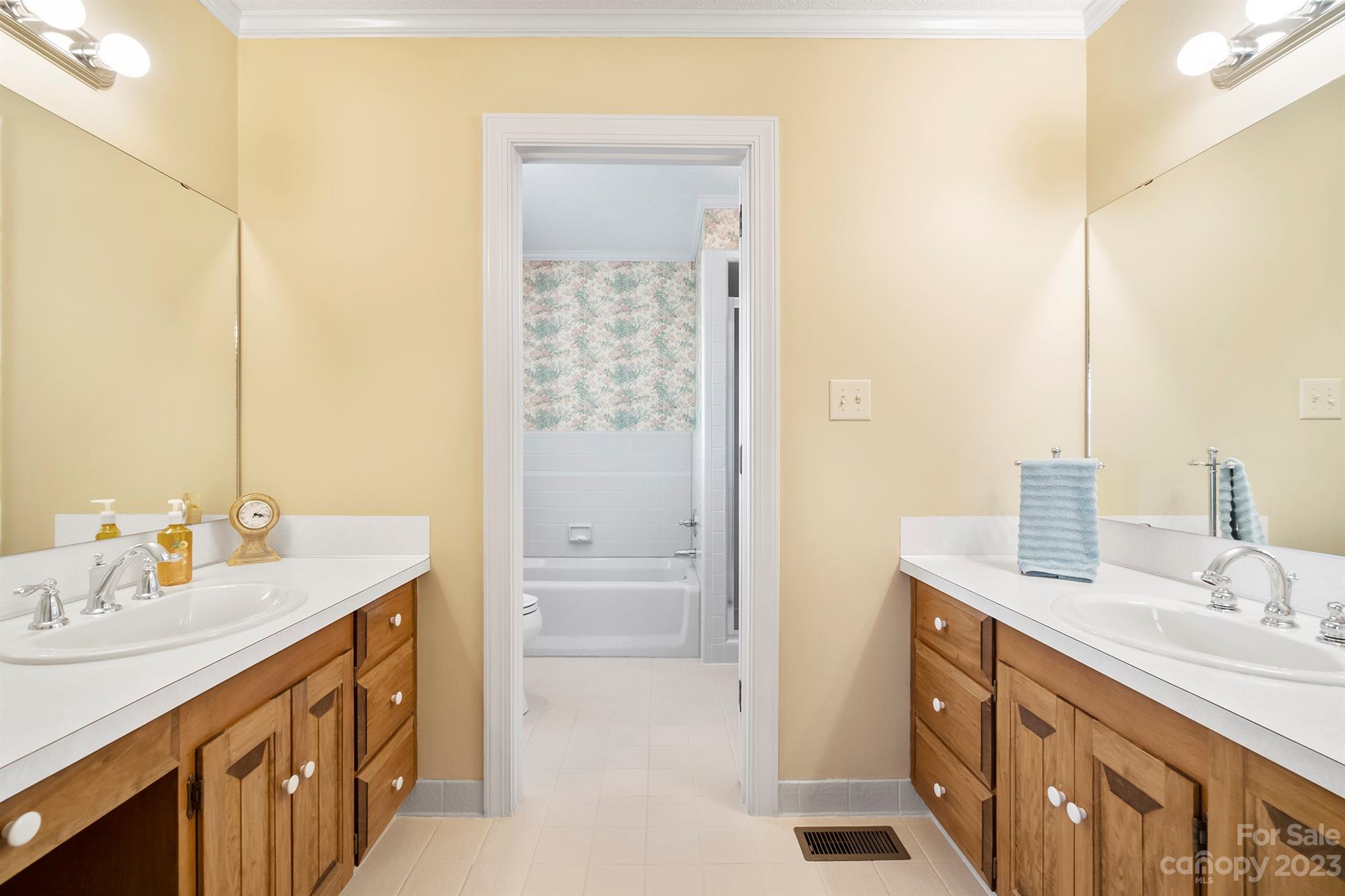 6411 Gilead Road Huntersville, NC 28078 - Photo 27 of 44 Gallery Image 27
