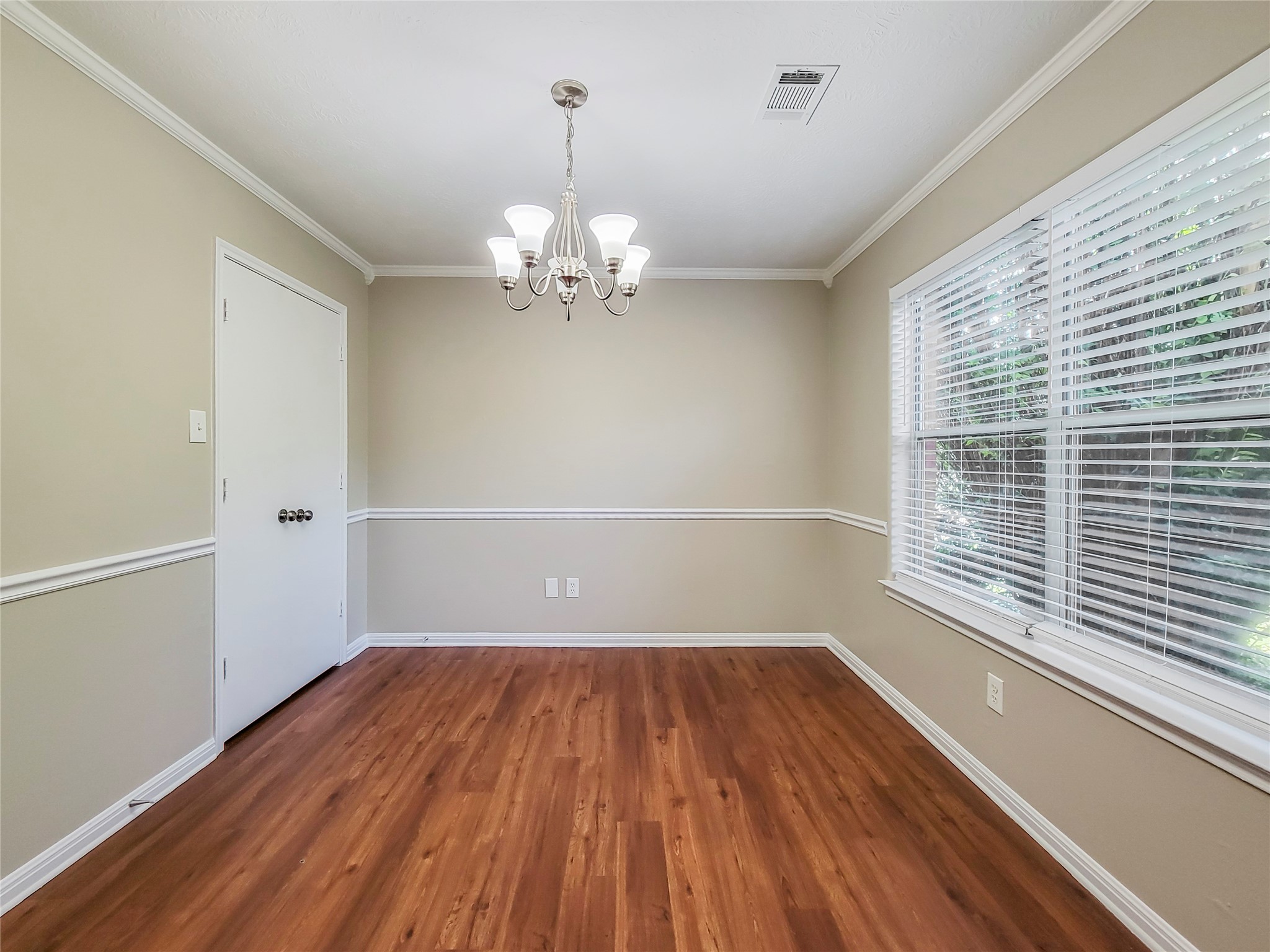 16393 Many Trees Lane Conroe, TX 77302 - Photo 3 of 17