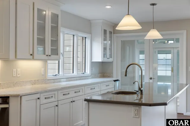 $1,250,000 | 6049 Martins Point Road, Kitty Hawk, NC 27949