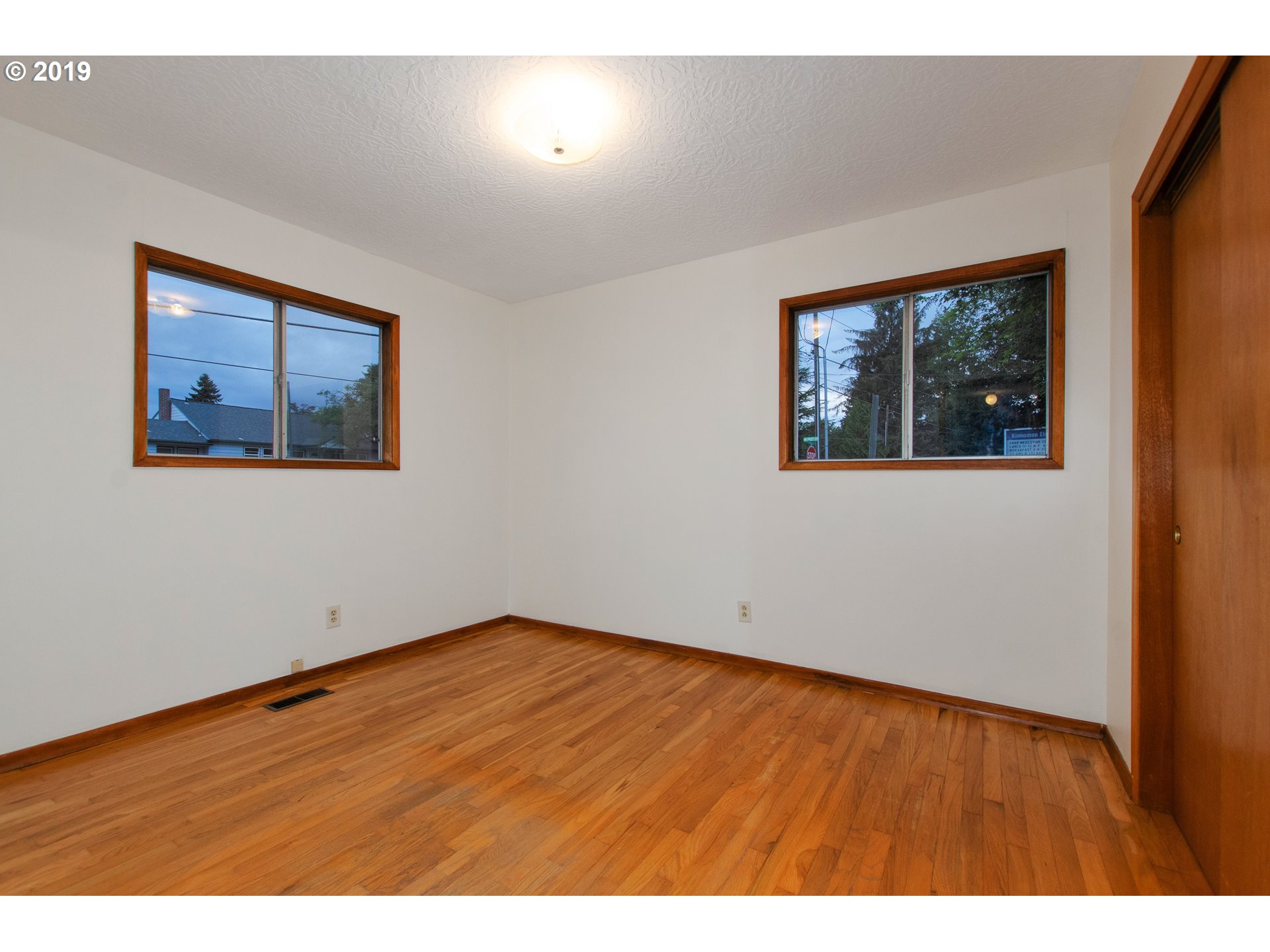19285 Southwest Kinnaman Road Aloha, OR 97078 - Photo 12 of 27 Gallery Image 12