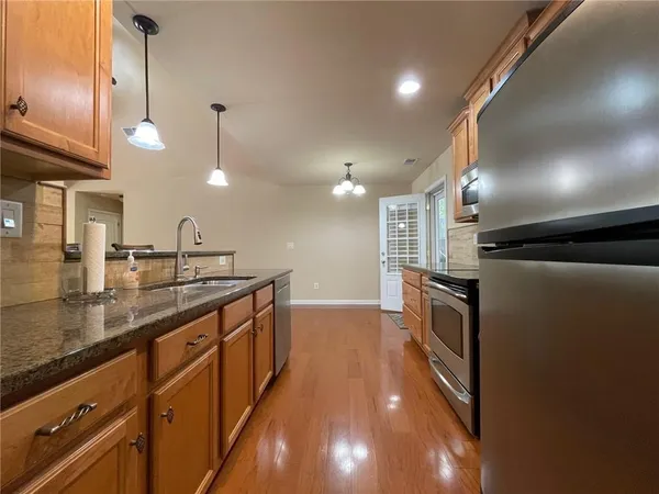 $340,000 | 18 Mary Lane Northeast, White, GA 30184