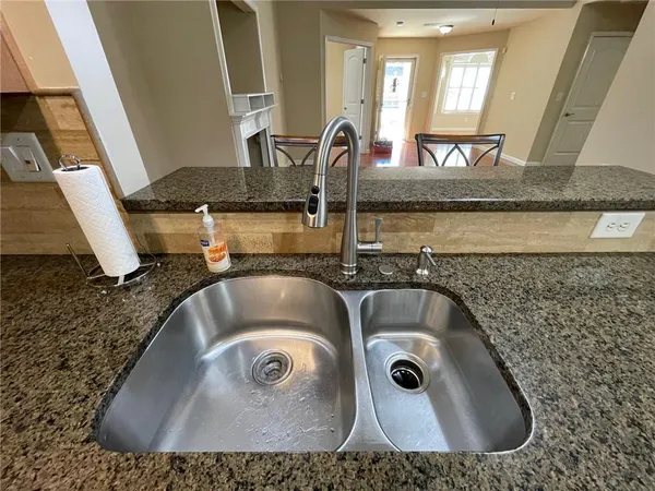 $340,000 | 18 Mary Lane Northeast, White, GA 30184