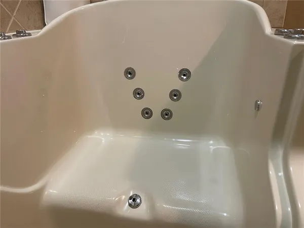 $340,000 | 18 Mary Lane Northeast, White, GA 30184