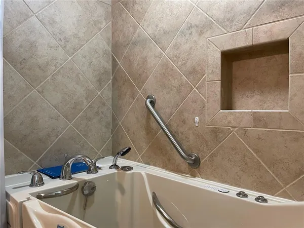 $340,000 | 18 Mary Lane Northeast, White, GA 30184