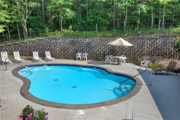$340,000 | 18 Mary Lane Northeast, White, GA 30184