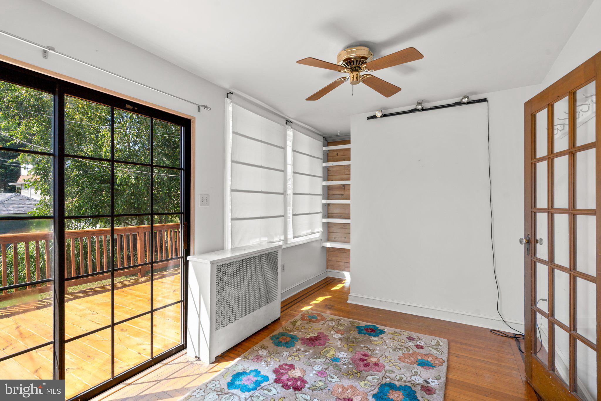 6 Ridge Road Catonsville, MD 21228 - Photo 16 of 44 Optional Office, Sunroom
