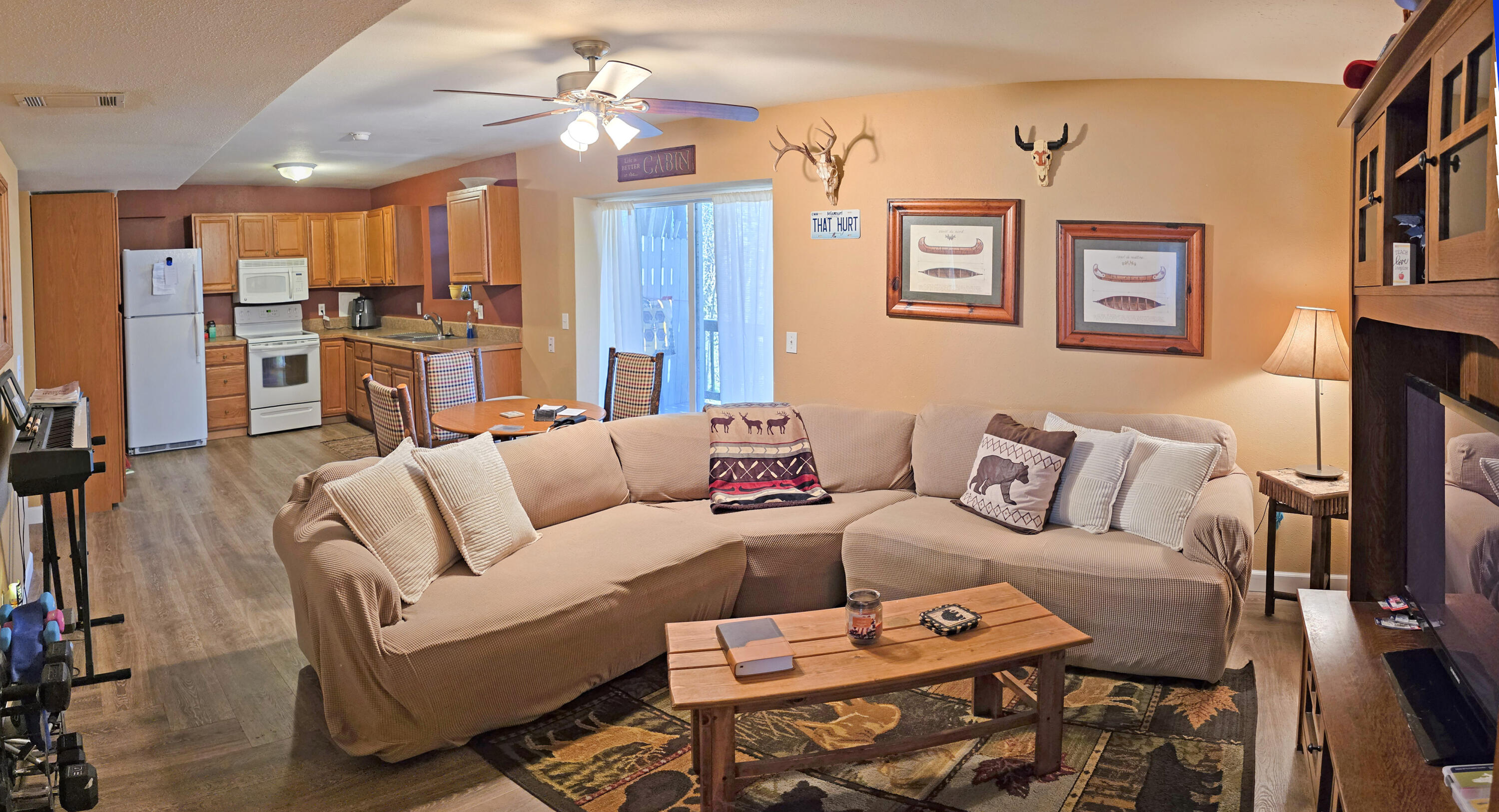235 Iowa Colony Road Hollister, MO 65672 - Photo 56 of 68 Apartment Living Room