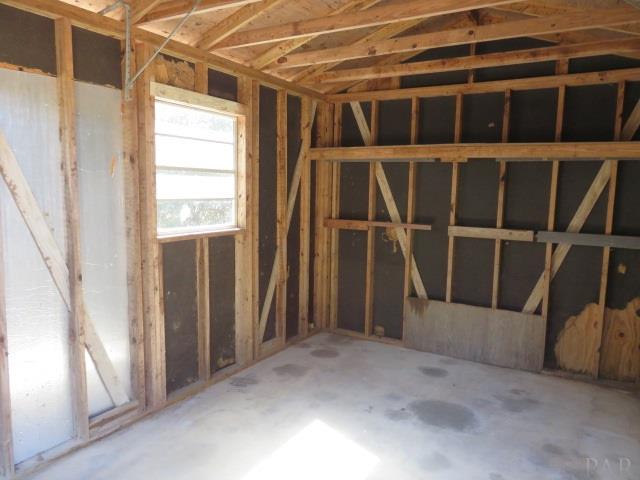5745 Northrop Road Milton, FL 32570 - Photo 6 of 41 Gallery Image 6