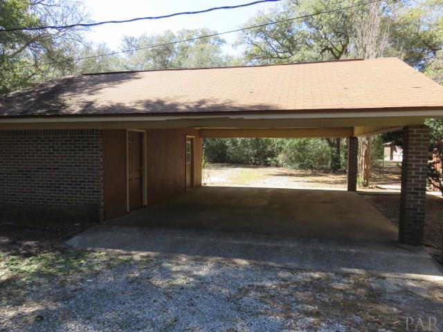 5745 Northrop Road Milton, FL 32570 - Photo 9 of 41 Gallery Image 9
