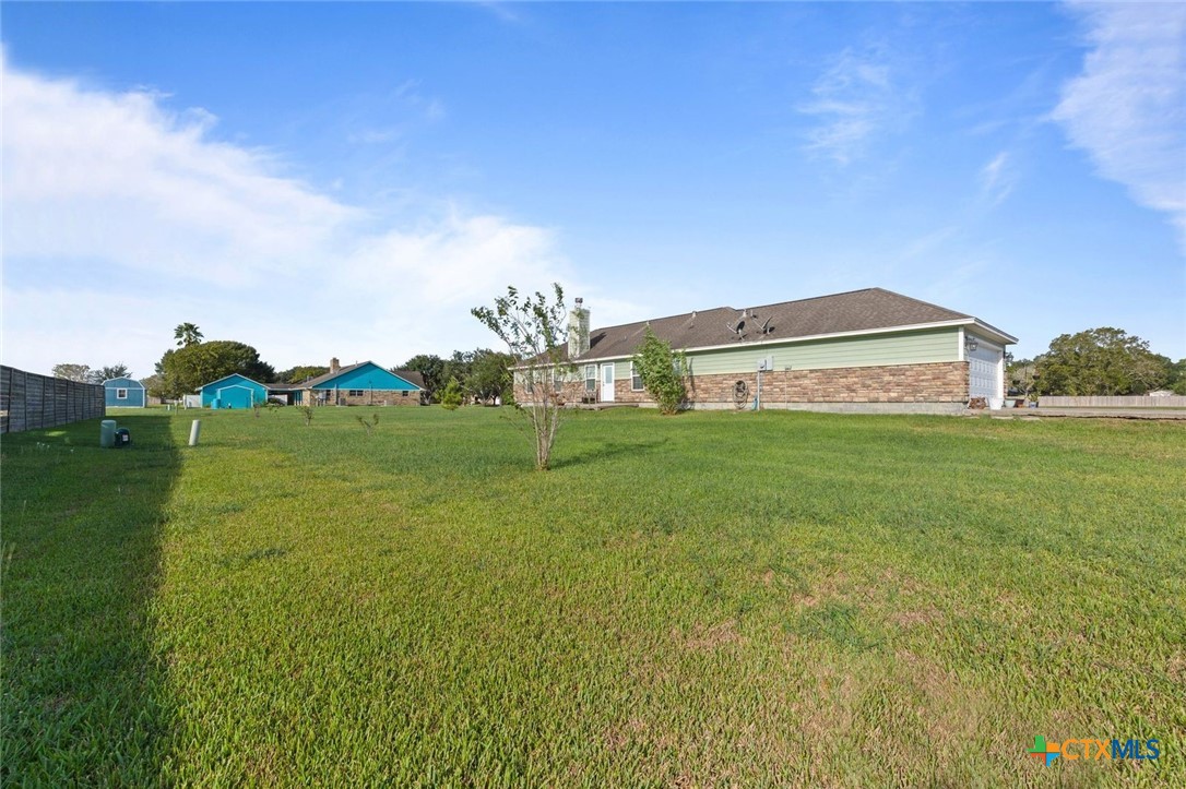 809 Buttercup Drive Edna, TX 77957 - Photo 28 of 33 Gallery Image 28