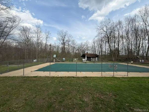 $2,100 | 506 Fox Run Lane, Carmel, NY 10512