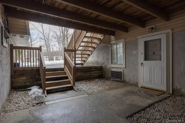 $2,250 | 506 Fox Run Lane, Carmel, NY 10512