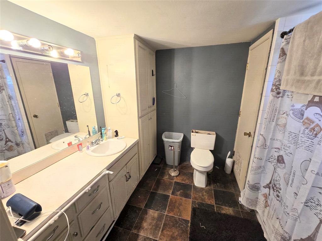 309 Decatur Street Bowie, TX 76230 - Photo 7 of 18 Gallery Image 7