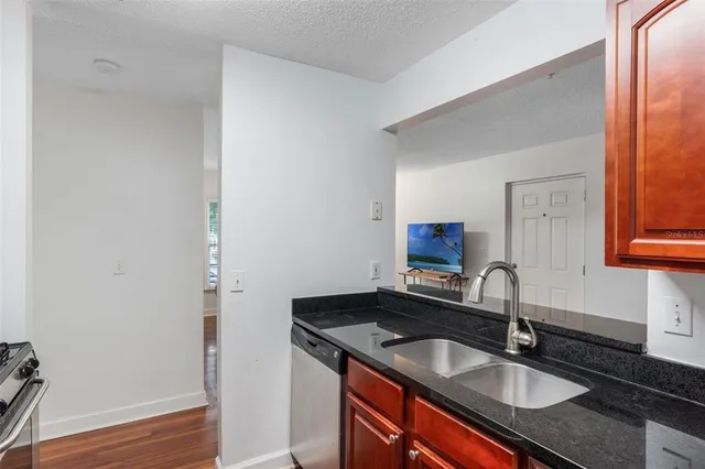 $164,000 | 2019 Dixie Belle Drive, Unit G, Orlando, FL 32812