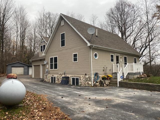 11076 Norman Road Yale, MI 48097 - Photo 37 of 99 50127457-36.JPG