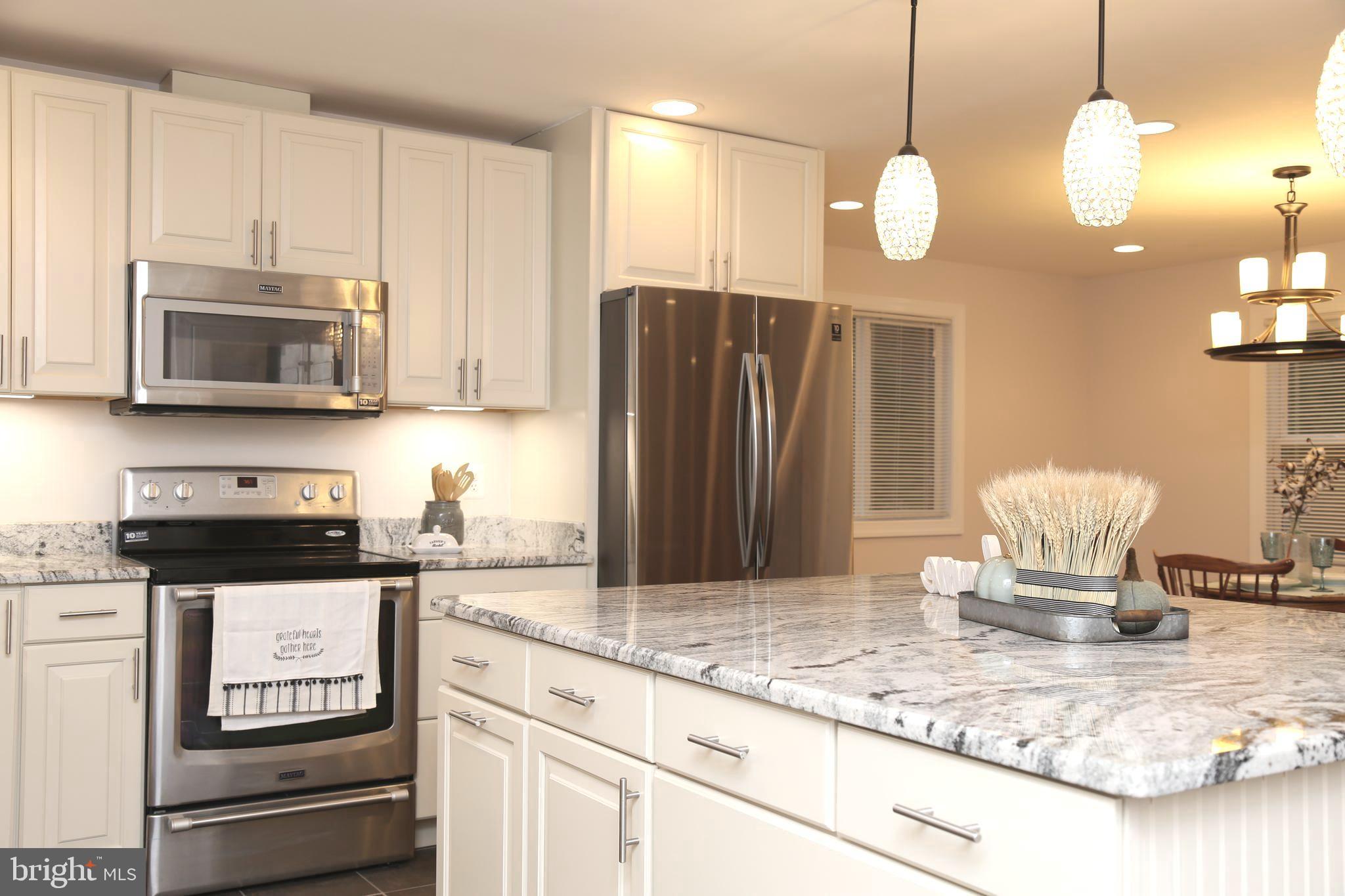 11902 Smithfield Road Manassas, VA 20112 - Photo 6 of 38 All new Stainless steel Appliances