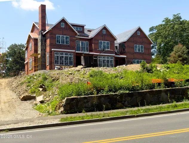 $7,995,000 | 68 Dearfield Drive, Greenwich, CT 06831